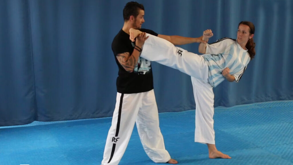 Choi-Yong Tul premium lesson focusing on advanced kicking and chamber control