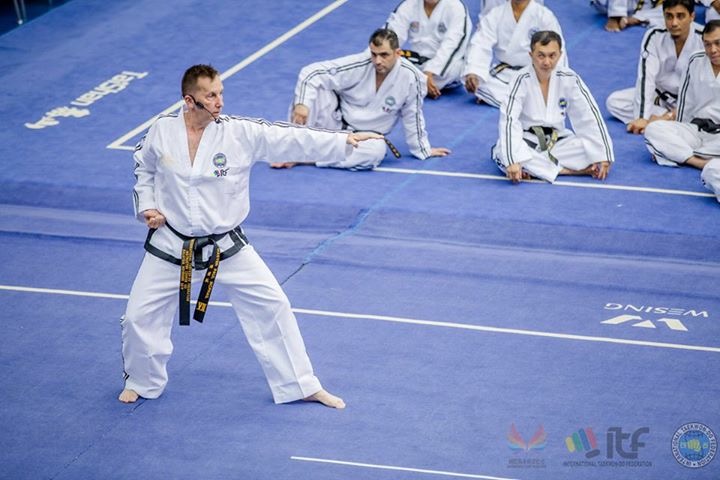 taekwondo training