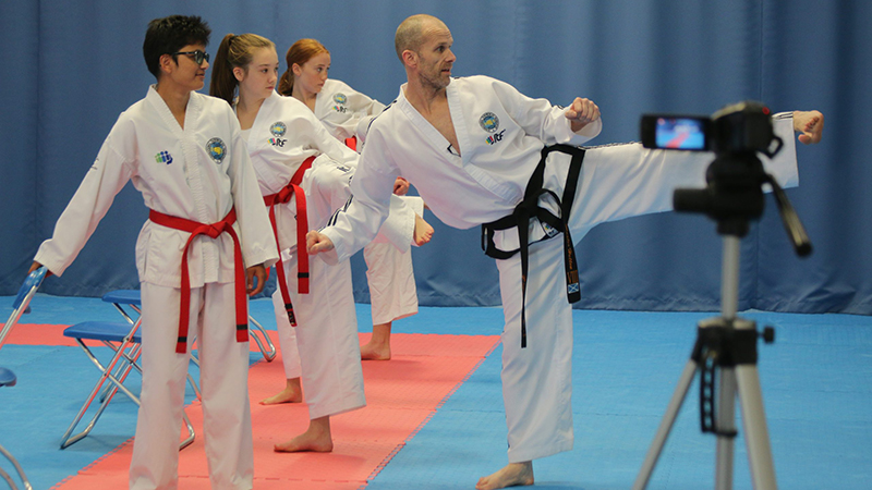 Taekwondo kicking technique